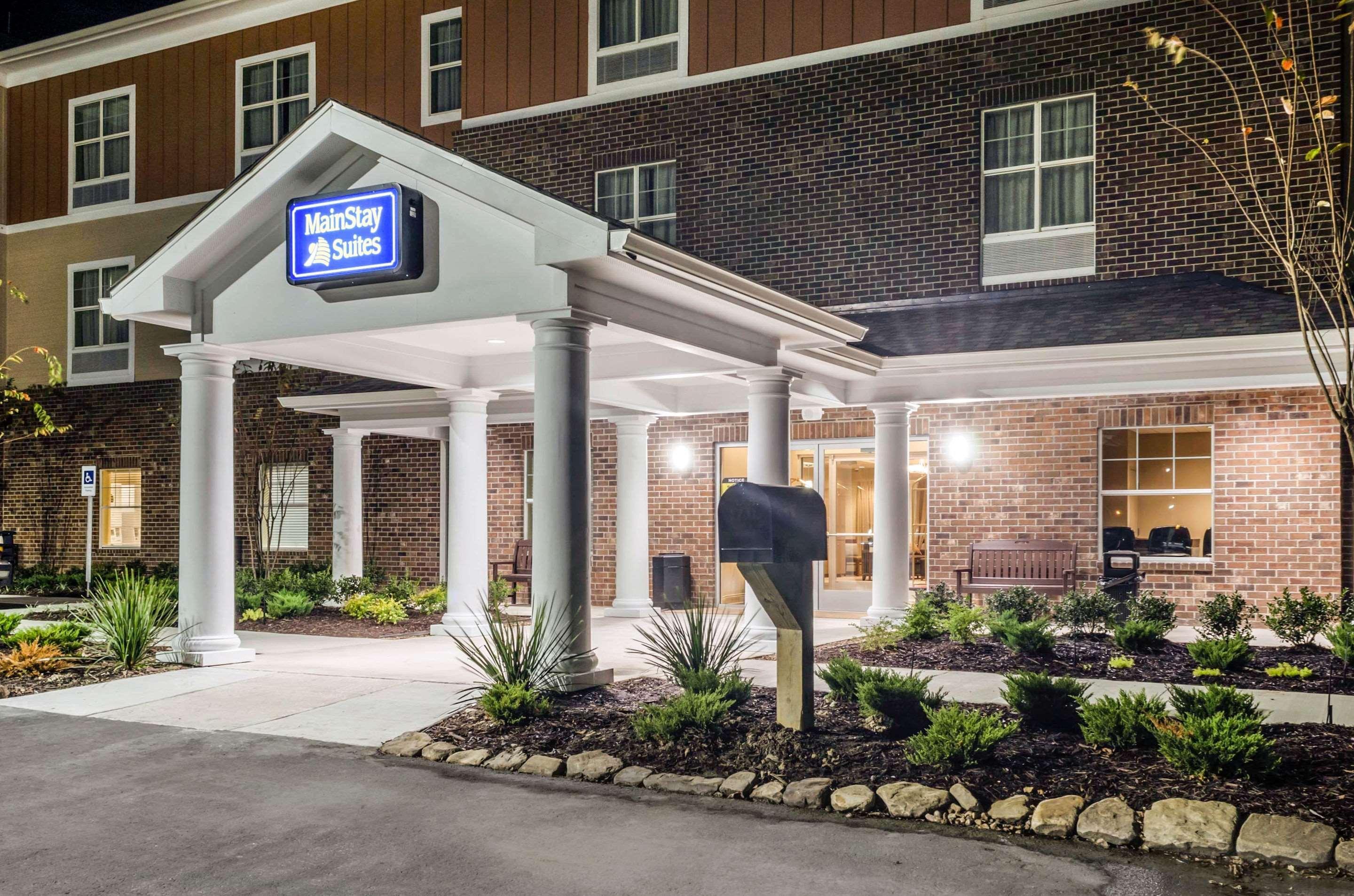 Mainstay Suites Hackberry Sportsman'S Lodge Exteriör bild