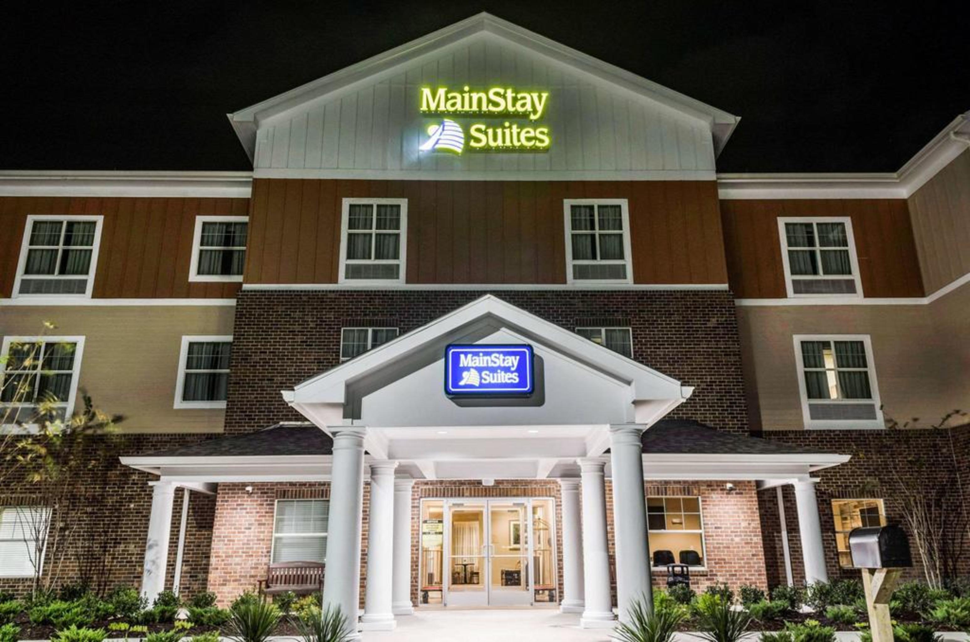 Mainstay Suites Hackberry Sportsman'S Lodge Exteriör bild
