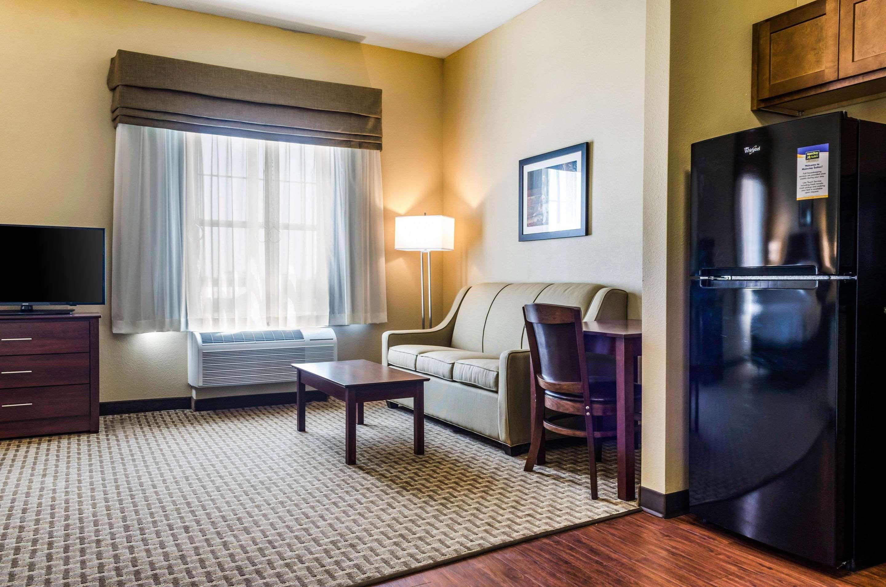 Mainstay Suites Hackberry Sportsman'S Lodge Exteriör bild