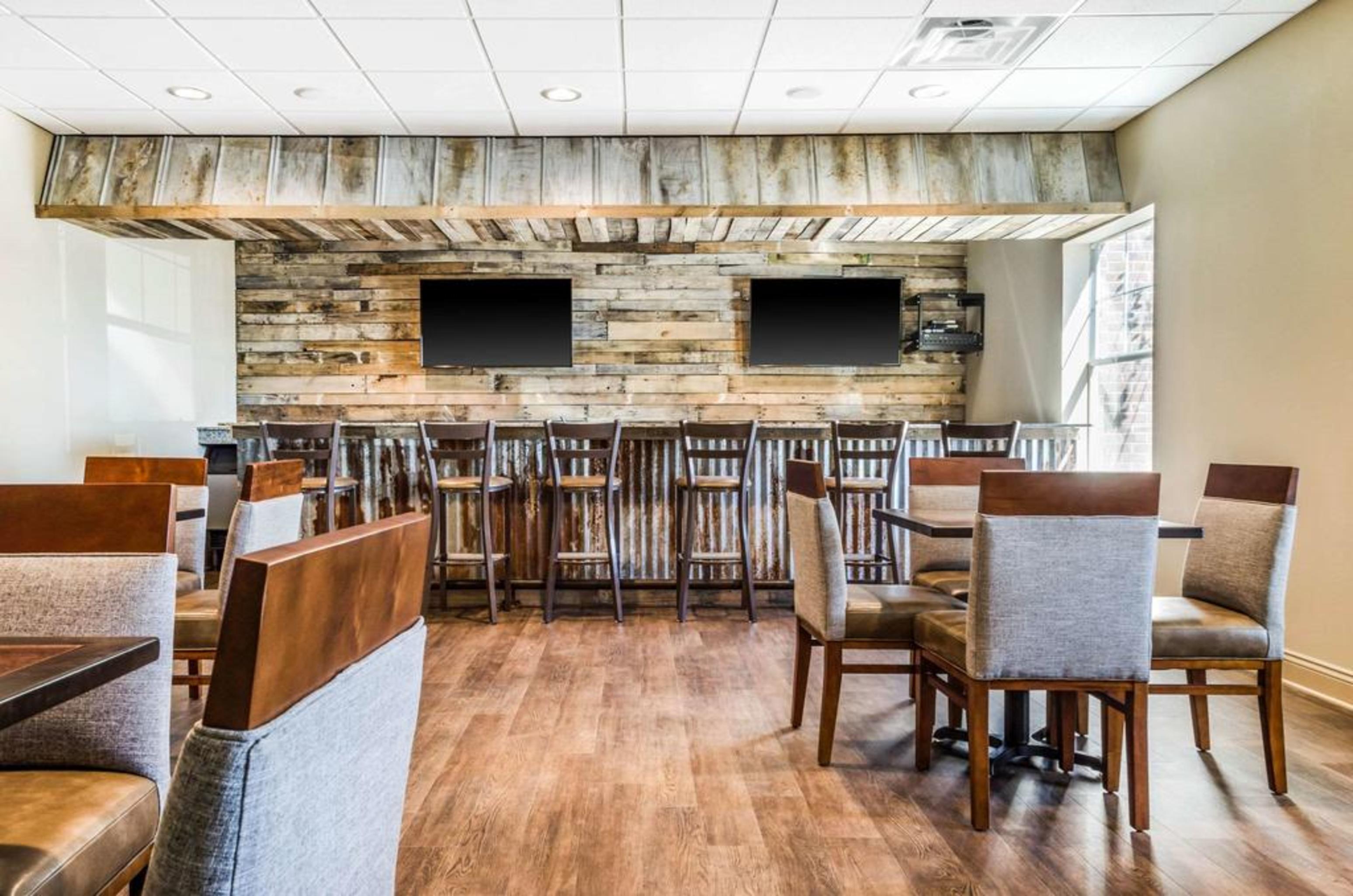 Mainstay Suites Hackberry Sportsman'S Lodge Exteriör bild